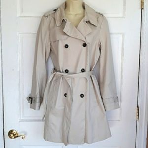 Trenchcoat by Alice Bizous classic in cream